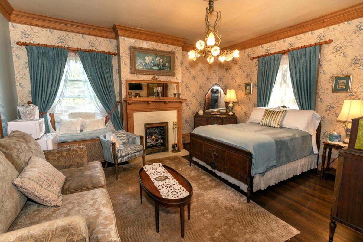 South Broadway Manor B&B - Near Fallingwater, Ohiopyle State Park, Hiking & Biking Trails Gap Scottdale Exterior photo