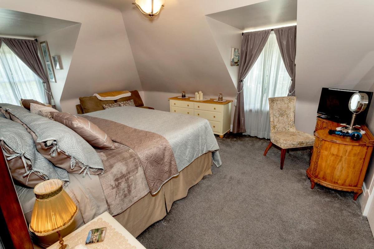 South Broadway Manor B&B - Near Fallingwater, Ohiopyle State Park, Hiking & Biking Trails Gap Scottdale Exterior photo