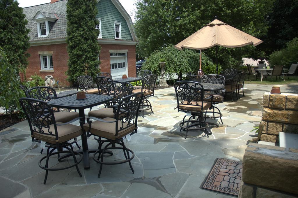 South Broadway Manor B&B - Near Fallingwater, Ohiopyle State Park, Hiking & Biking Trails Gap Scottdale Exterior photo